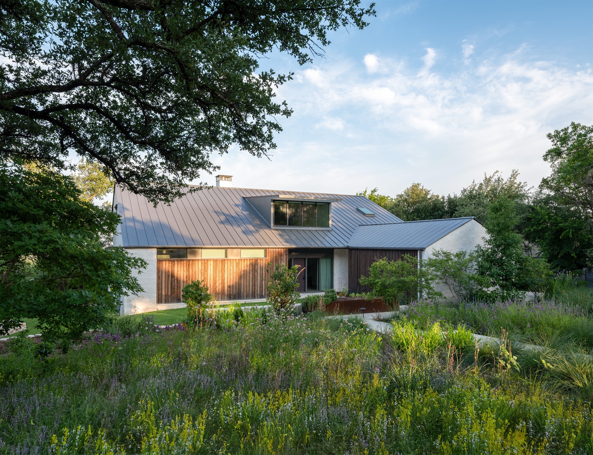 Hillside House exterior approach in West Lake Hills, Texas